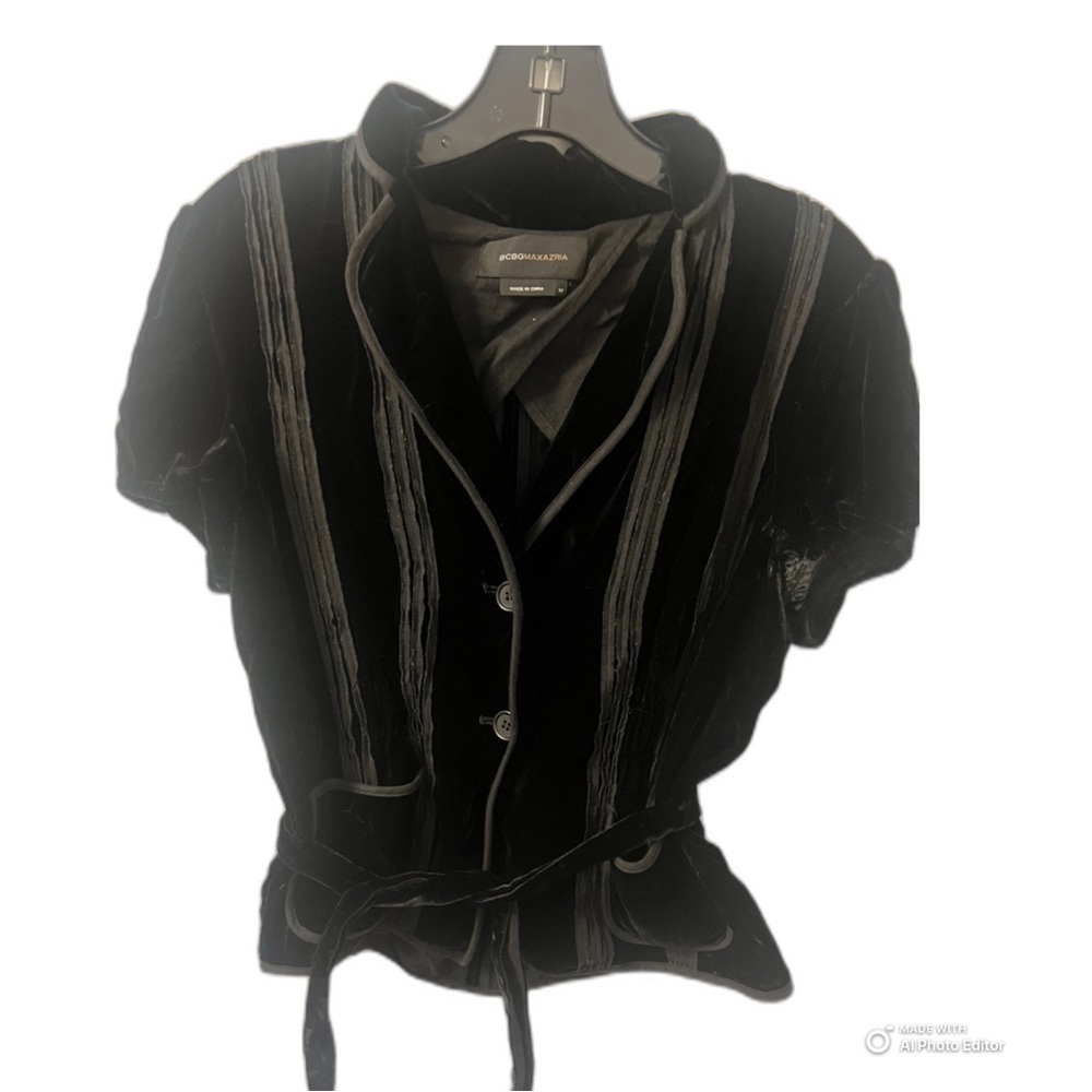 BCBGMaxAzria Black Velvet Short Sleeve Blazer